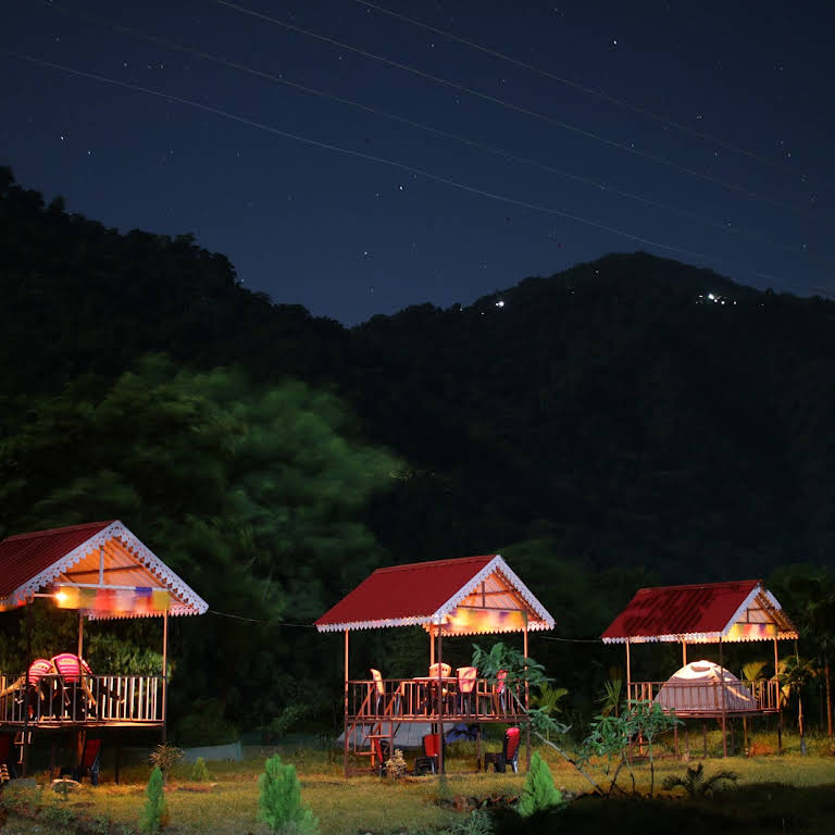 03 Days 02 Nights Dwoors Tour Package